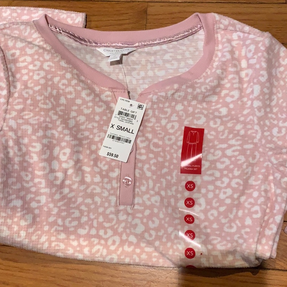 Pink leopard cheetah print soft pajamas pjs fleece cozy comfy lounge